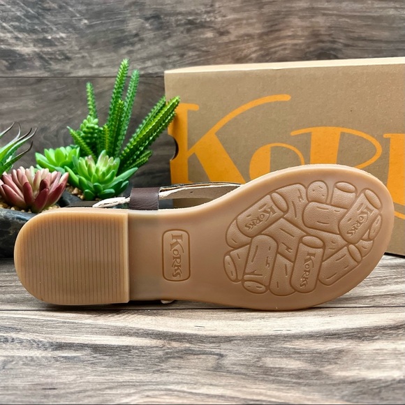 NIB Korks by Kork Ease Skylar Flat Toe Post Thong Sandal Dark Brown PU - Picture 8 of 12